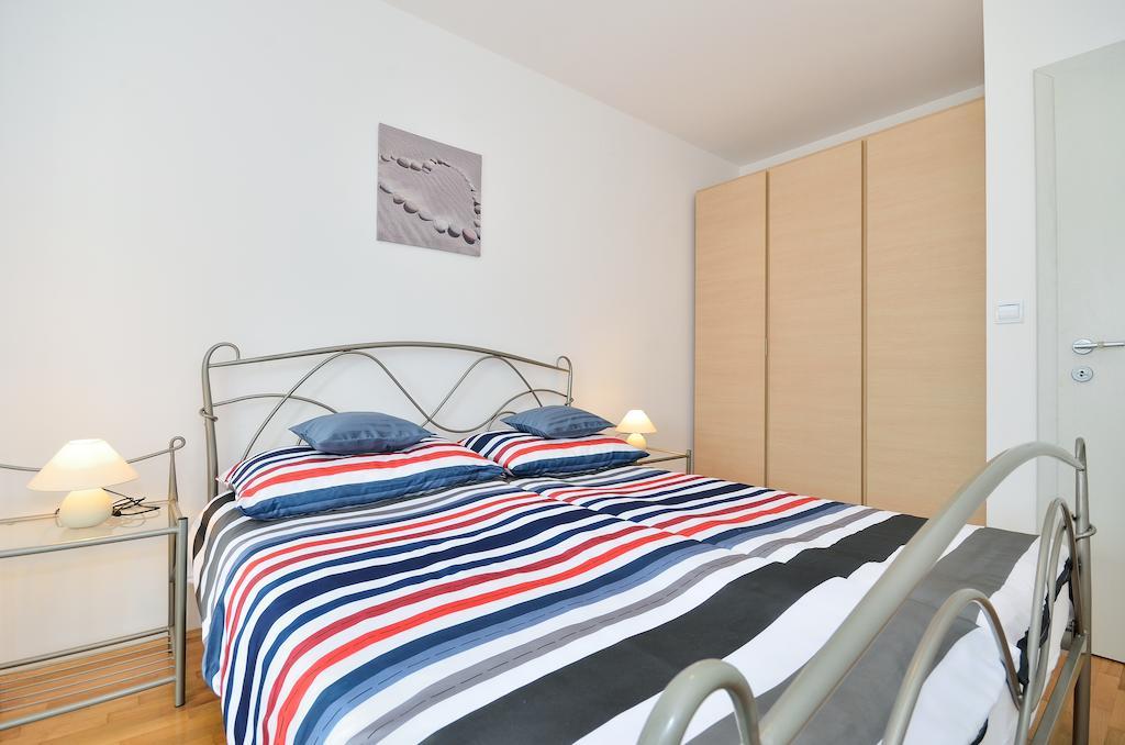 Apartments Nautilus Pula Room photo